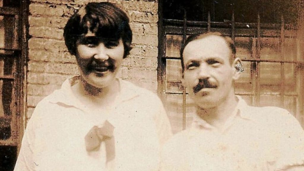 Yves Le Roux et son épouse Henriette en 1928, à New York. (Photo Famille Le Coutaller)