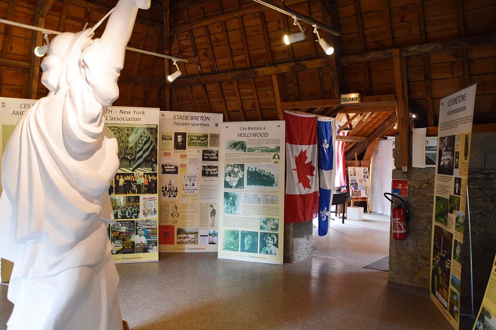 Exposition château de Tronjoly à Gourin