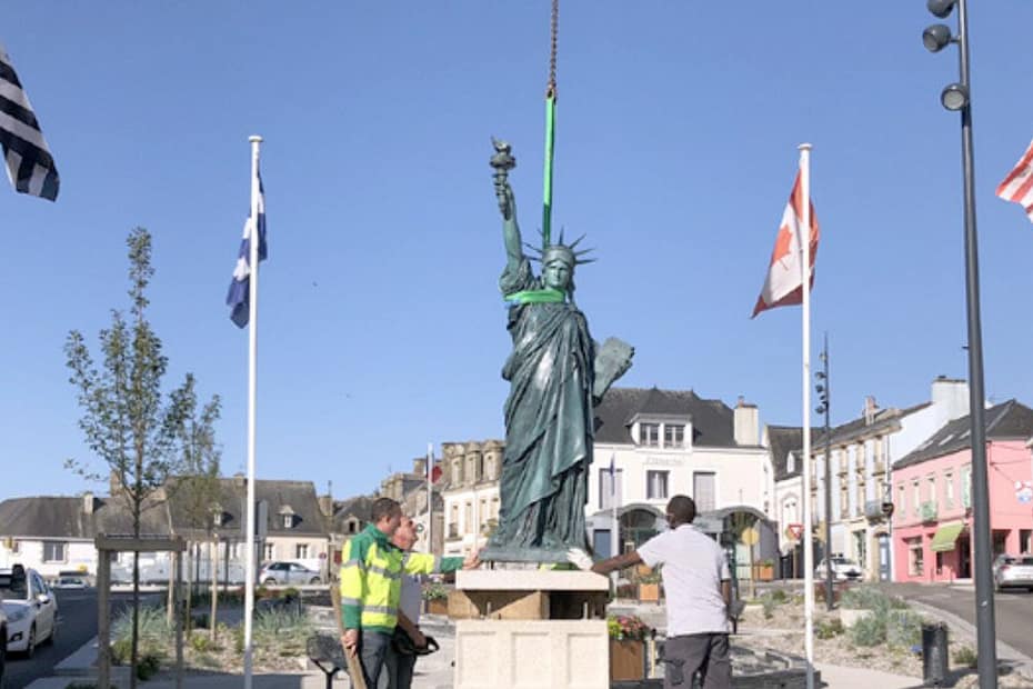 Brezhoneg statue de la liberté à Gourin